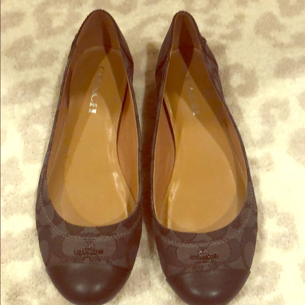 Coach flats